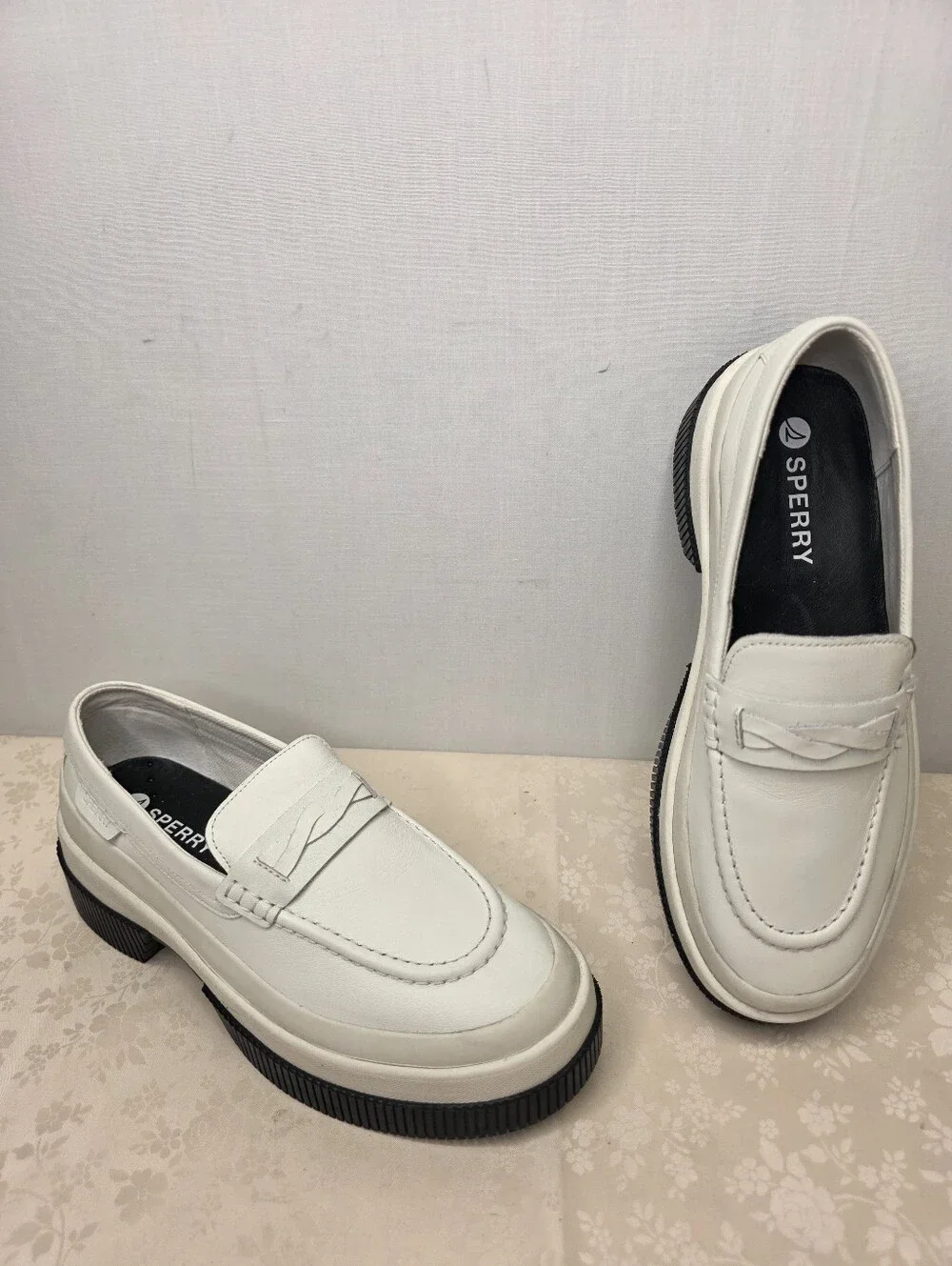 Sperry White Leather Chunky Platform Penny Loafers | Size 7.5 M